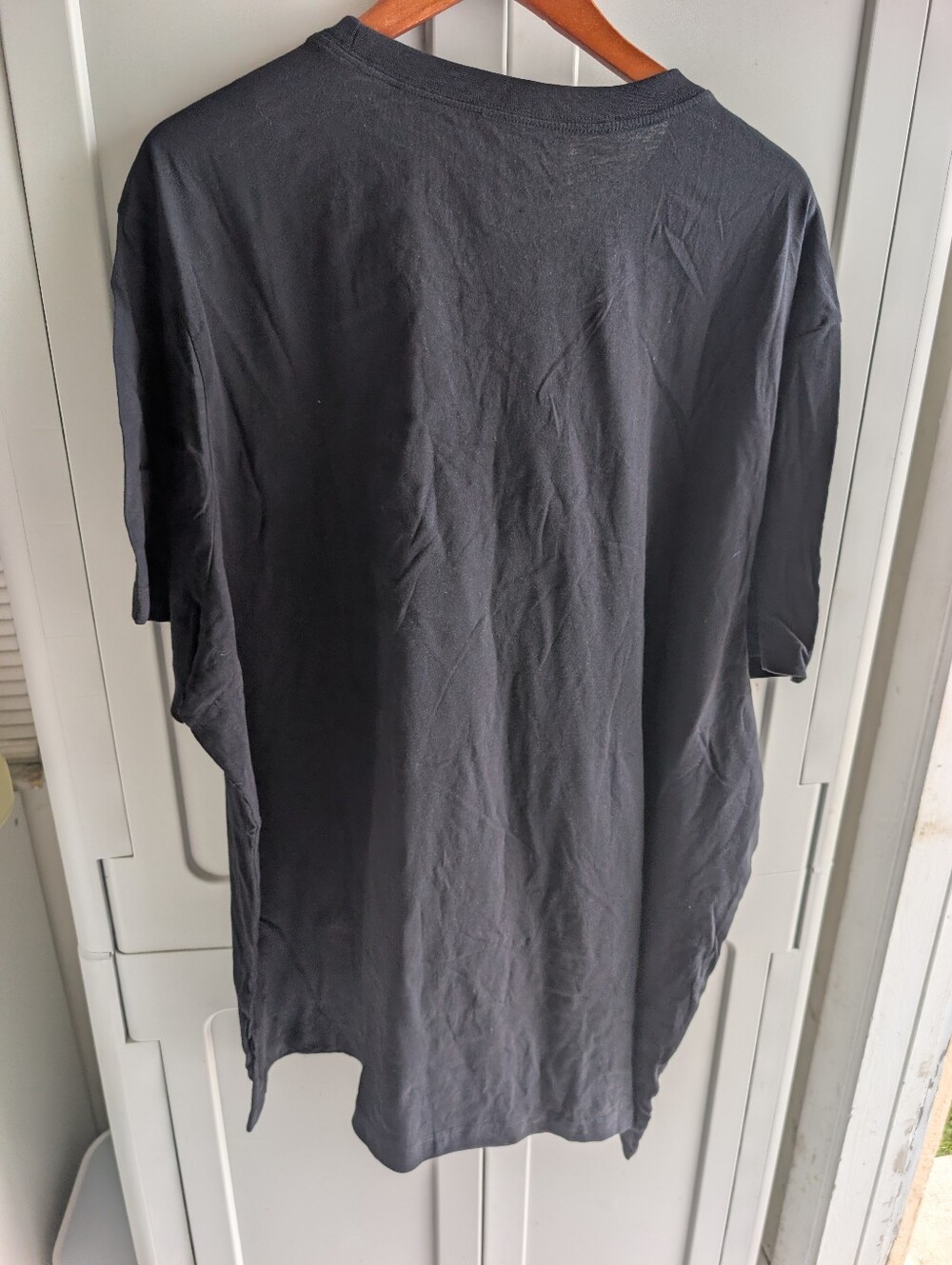 Nike Men’s Black Short Sleeve Tee with Light Blue Graphic - Picture 4 of 4